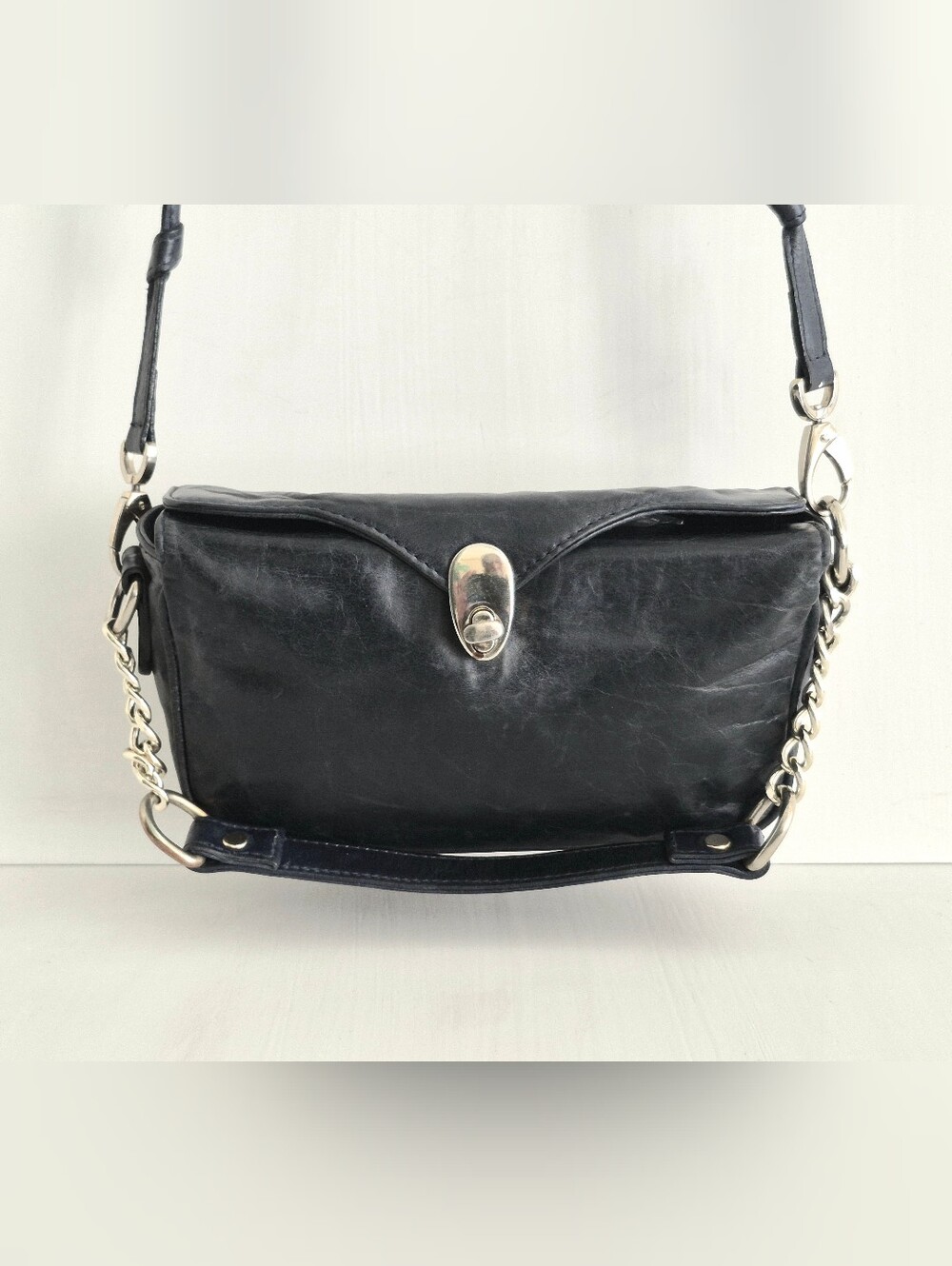 Laura Di Maggio Dark Blue Leather Convertible Crossbody Bag with Chain Strap